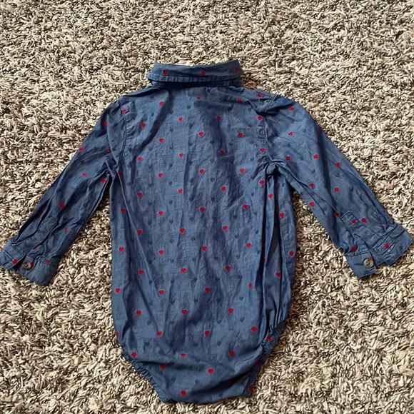 Cat & Jack Chambray onesie collared button down with hearts red 18 months - Picture 4 of 5